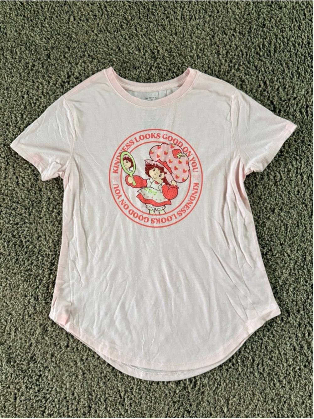 Women's Strawberry Shortcake Graphic Tee Size S Pink Red